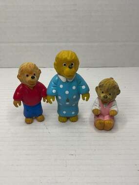 Vintage 1986 Berenstain Bears PVC Figurines Set of 3 Mama Brother Sister